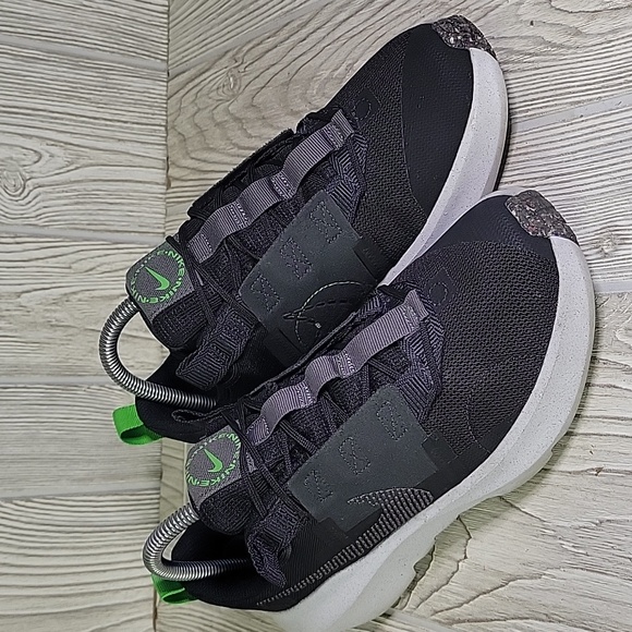 Nike Crater Impact Black and Green Athletic Sneakers Big Kids Size 6Y - Picture 9 of 11